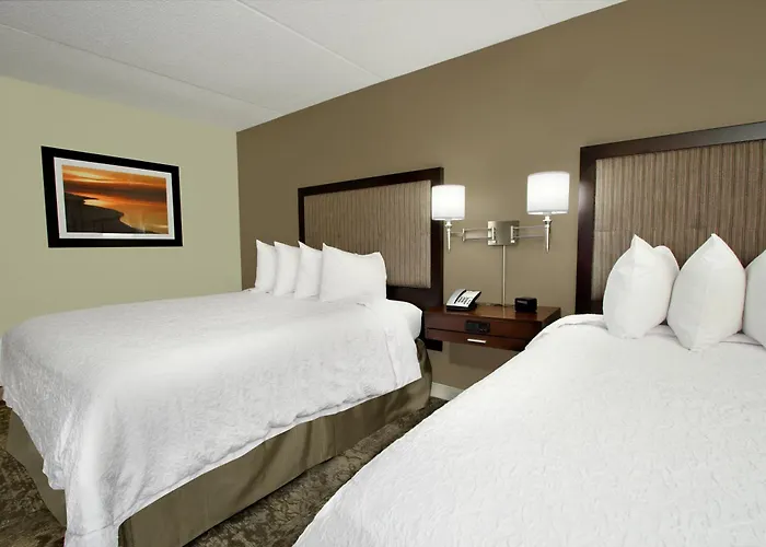 Hampton Inn & Suites By Hilton - Rockville Centre