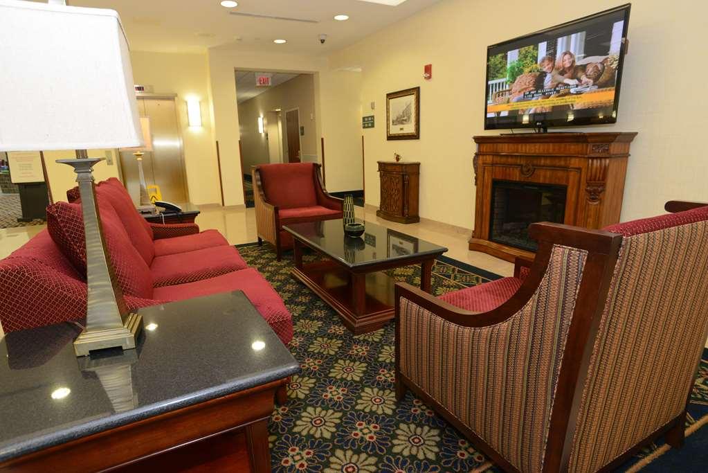 Hotel Hampton & By Hilton - Rockville Centre