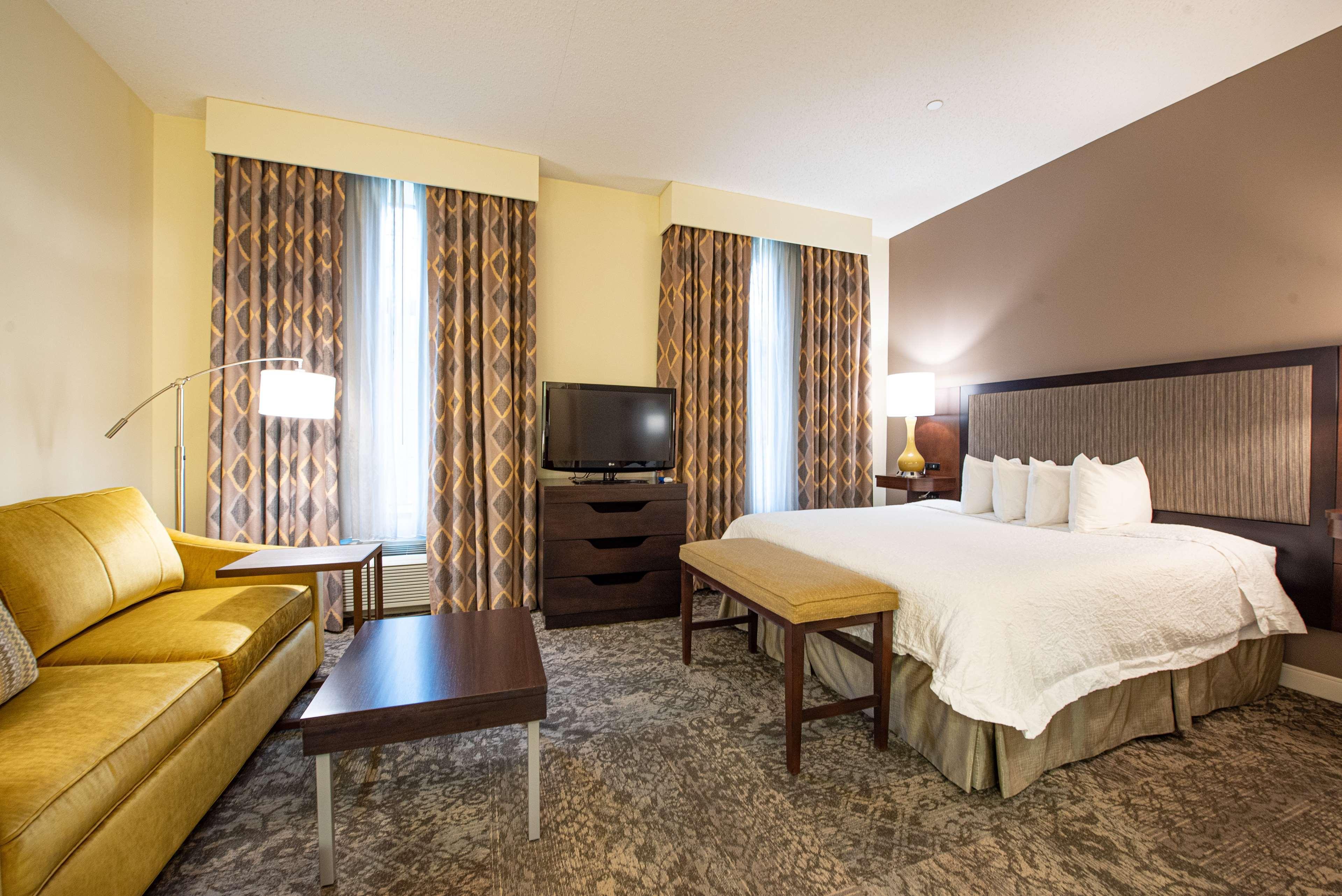 Hotel Hampton & By Hilton - 3*