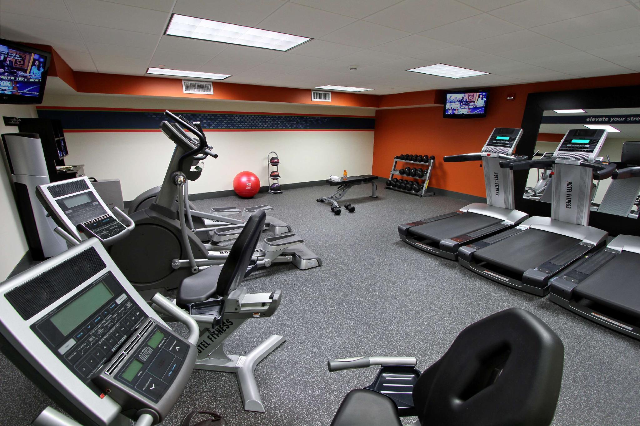 Hotel Hampton & By Hilton - Rockville Centre
