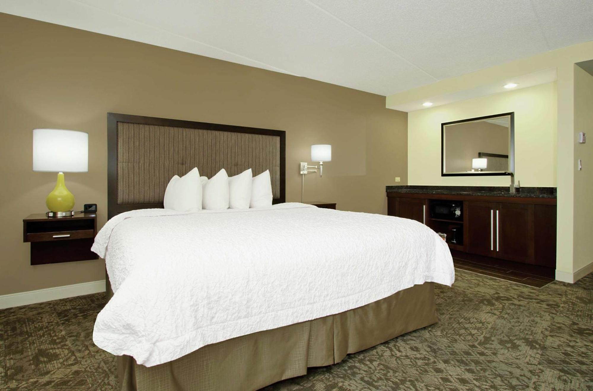 Hotel Hampton & By Hilton - Rockville Centre