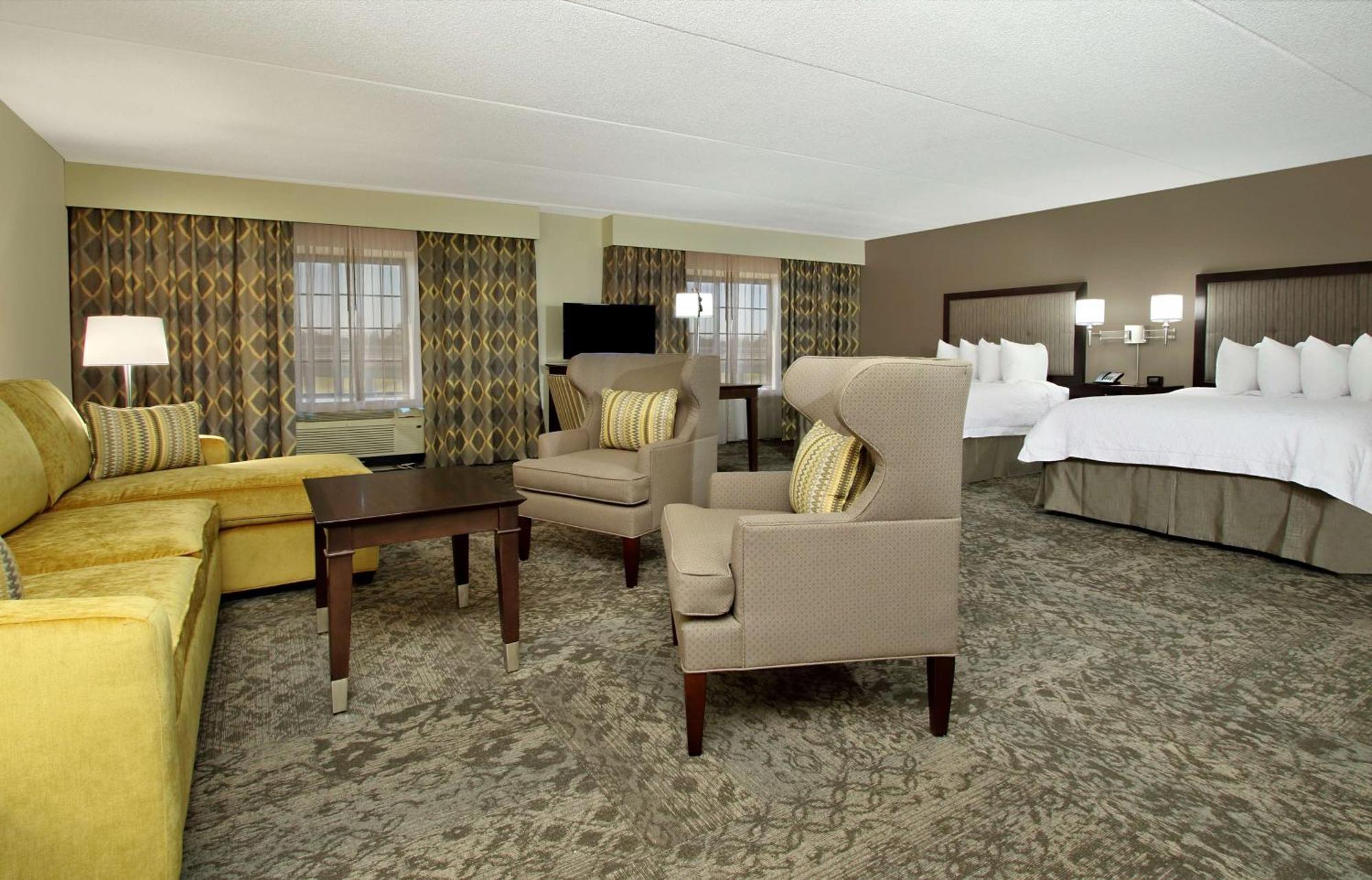 Hampton & By Hilton - 3*