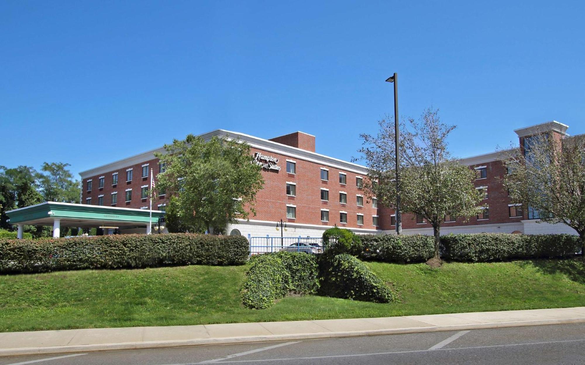 Hampton & By Hilton - Hotel