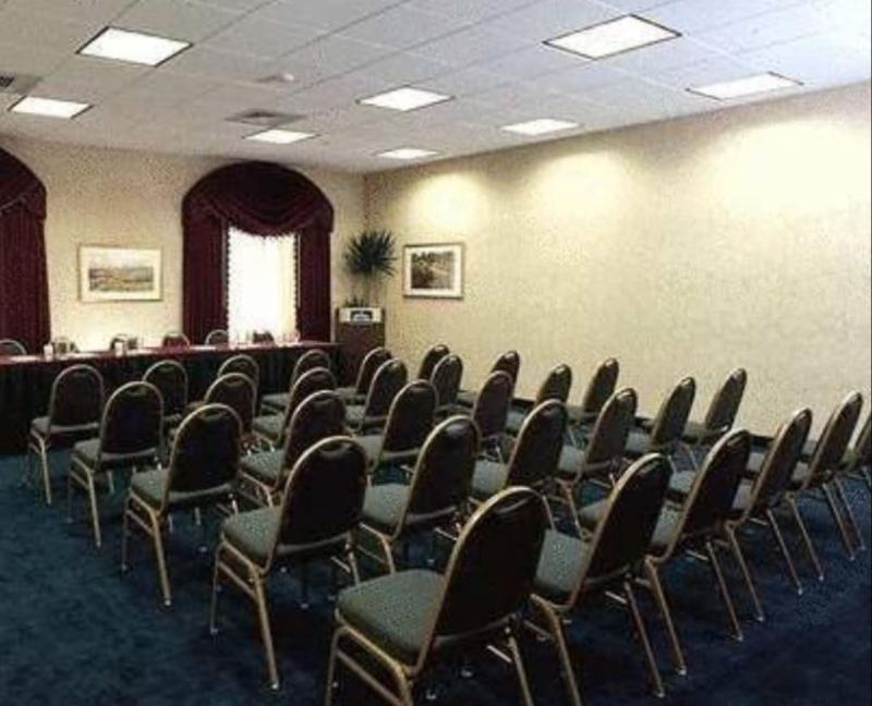 Hampton & By Hilton - 3* Rockville Centre