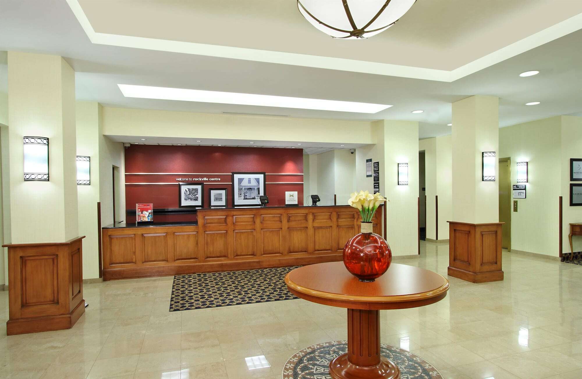 Hampton & By Hilton - Rockville Centre