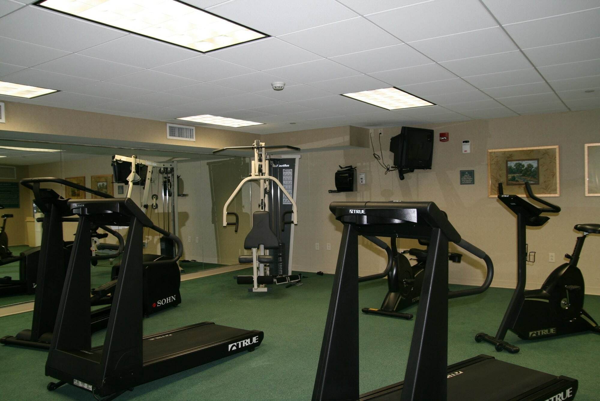 Hampton & By Hilton - Hotel 3*